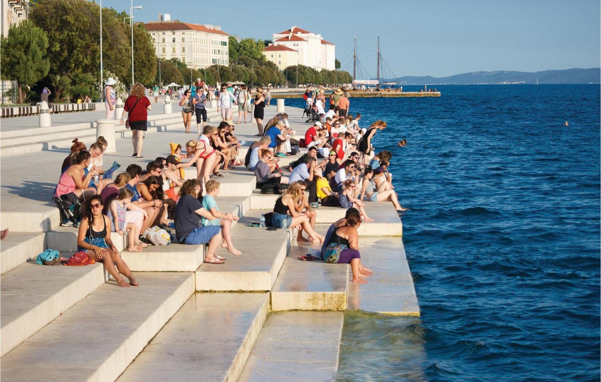 1 Bedroom Gorgeous Apartment In Zadar Exterior photo