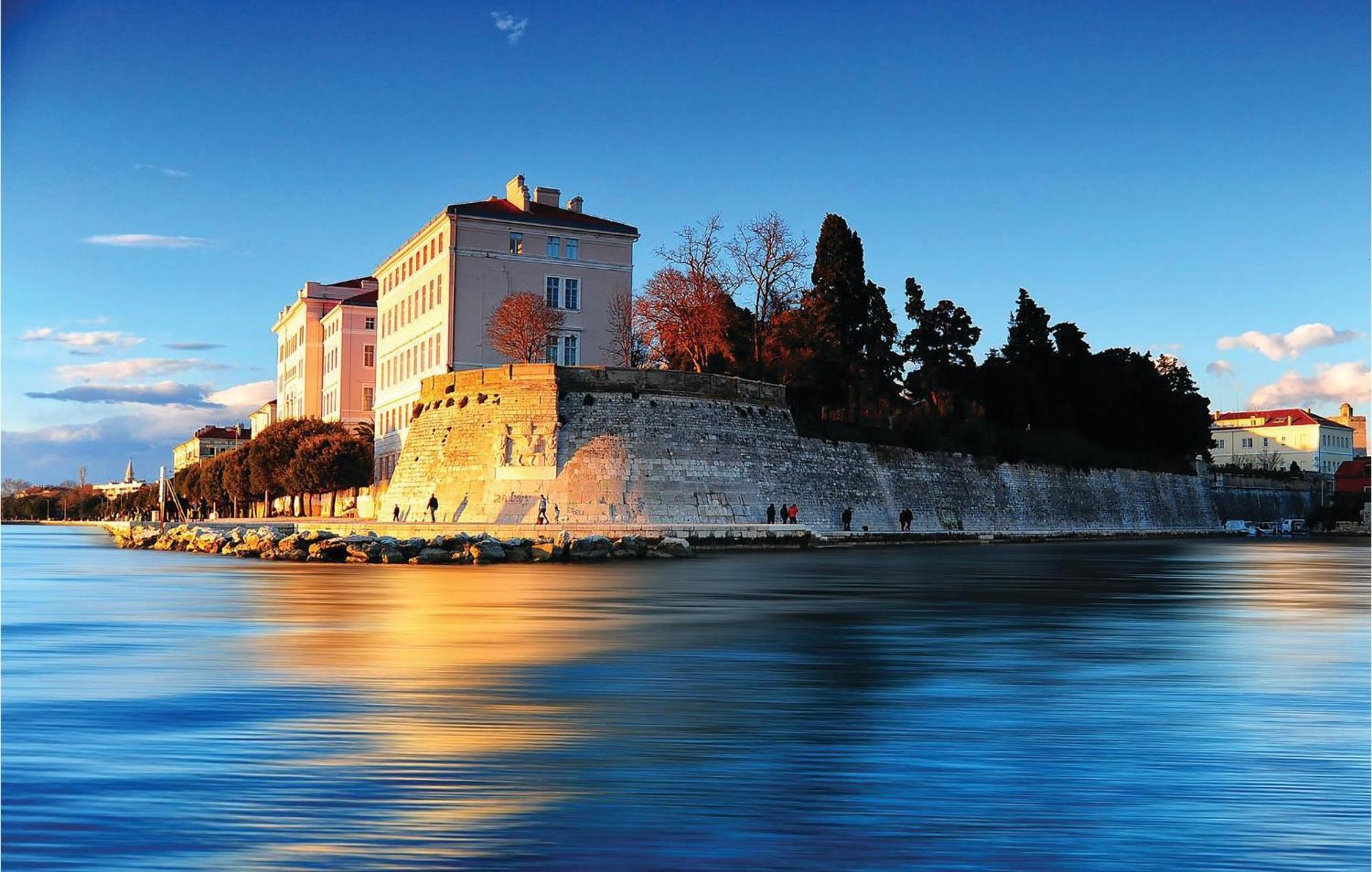 1 Bedroom Gorgeous Apartment In Zadar Exterior photo